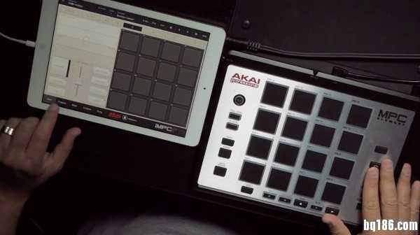 Akai iMPC Pro 通过 Akai MPC 控制器来控制的视频演示