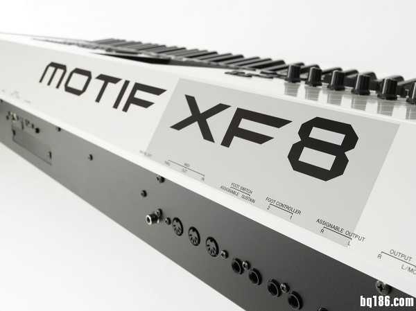 Yamaha 发布 40 周年限量白色纪念版 MOTIF XF 合成器