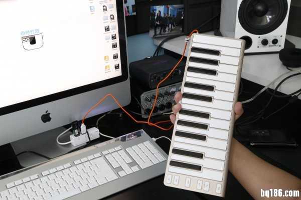 CME Xkey「香槟金」MIDI 键盘来到卓颜教育