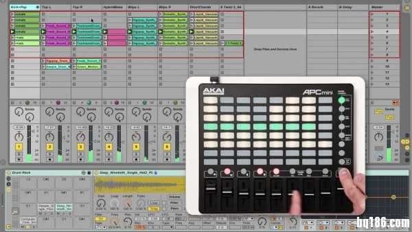 AKAI 放出 APC mini 和 APC Key 25 详细操作介绍视频