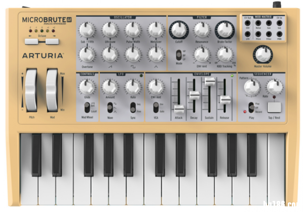 Arturia 推出限量版彩色 MicroBrute SE 单音模拟合成器