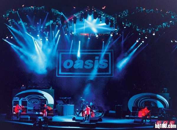 Oasis & Britannia Row：跨时代的Knebworth演出